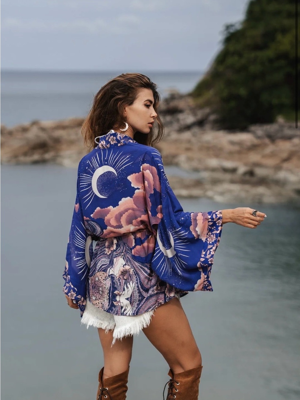 Women’s Blue Celestial Print Kimono Robe - Picture 3 of 9